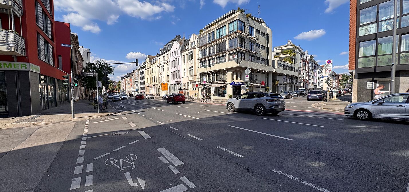 Blick auf die Wilhelmstraße, Richtung Kaiserplatz von der Gottfriedstraße
