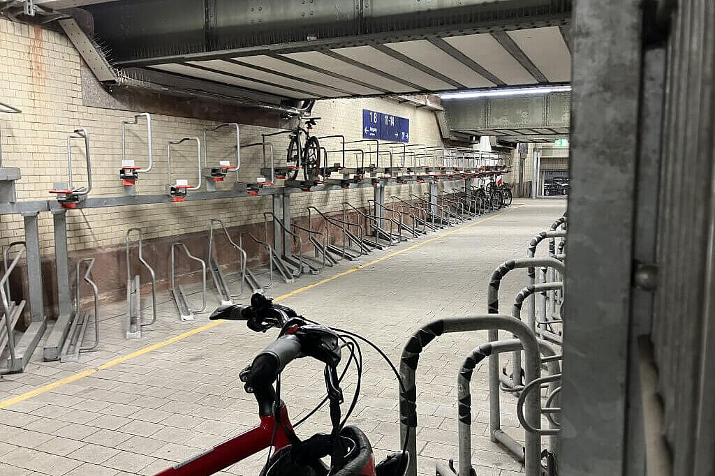 Fahrradparkhaus Karlsruhe Hauptbahnhof