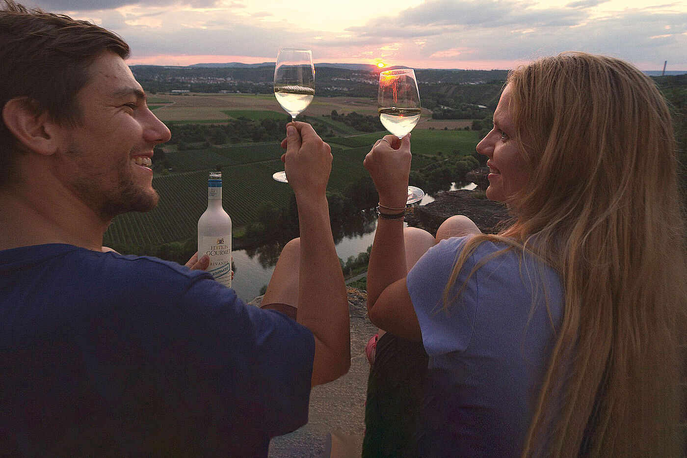 Württemberger Weinradweg Wein Hessigheimer Felsengärten im Sonnenuntergang