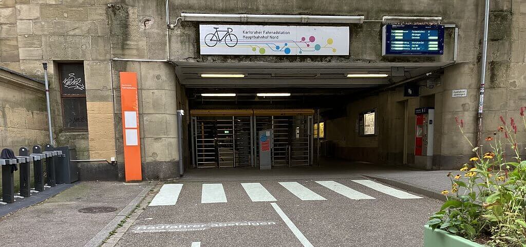 Fahrradparkhaus Karlsruhe Hauptbahnhof