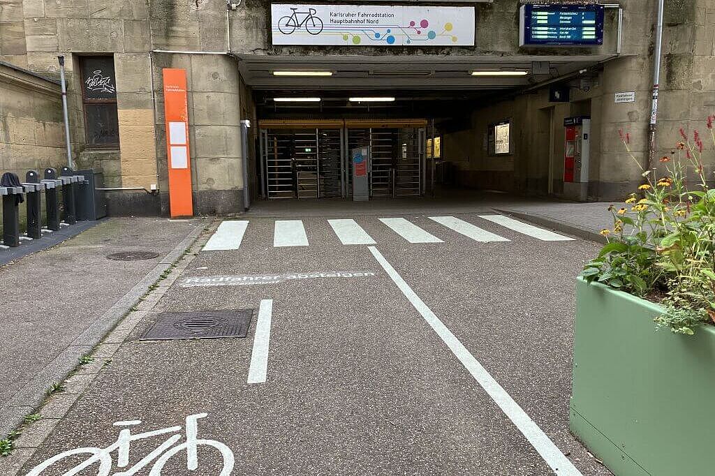 Fahrradparkhaus Karlsruhe Hauptbahnhof