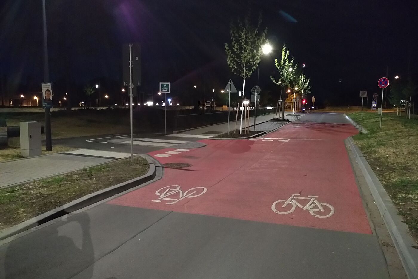 Radschnellweg 15 Mannheim bei Nacht