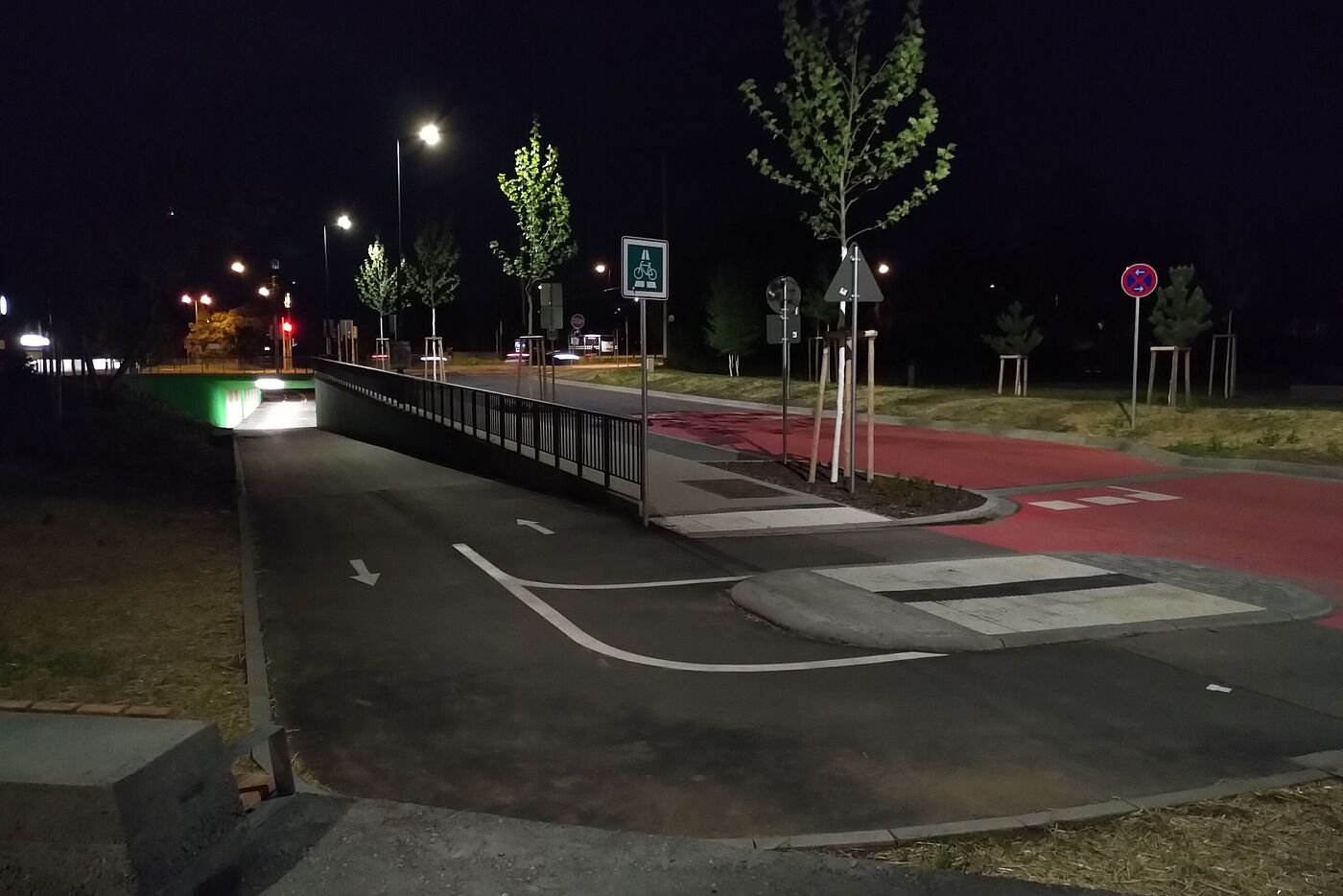 Radschnellweg 15 Mannheim bei Nacht