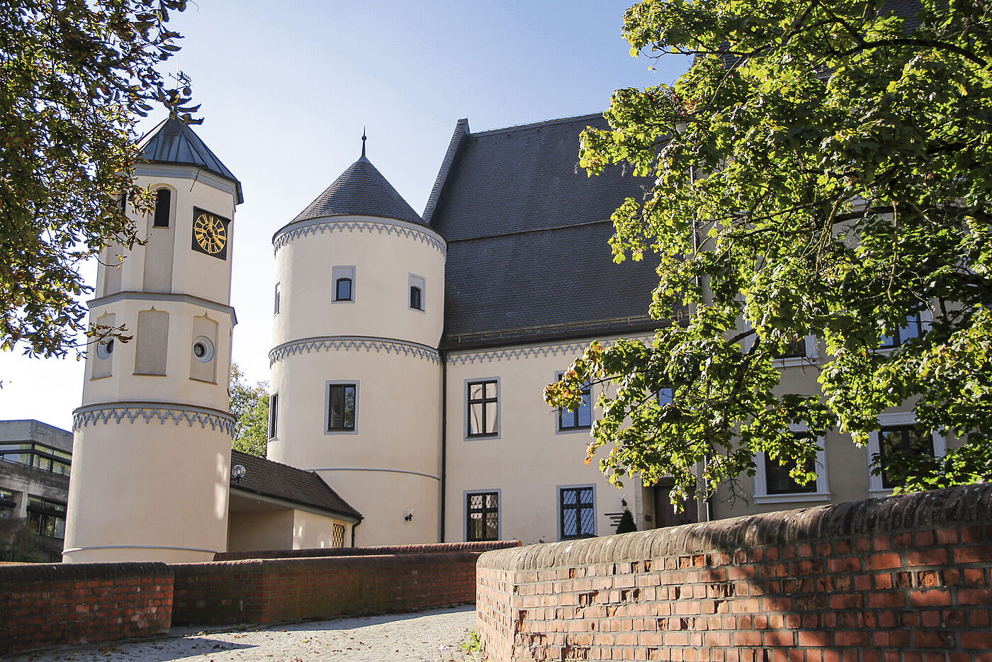 DonauTäler-Radweg_Wertingen_Schloss_Rathaus