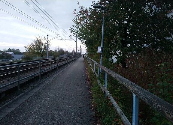 Radverkehrszähler in Unteraichen an Laternmast montiert