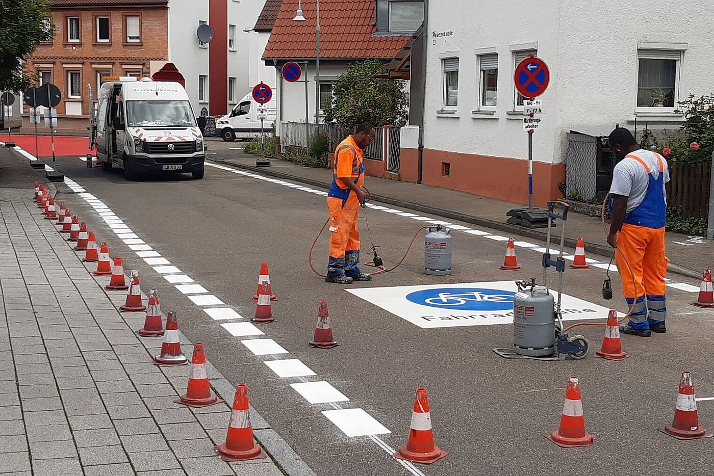 Einrichten der neue Fahrradstraße in der Wilhelms- / Wasenstraße