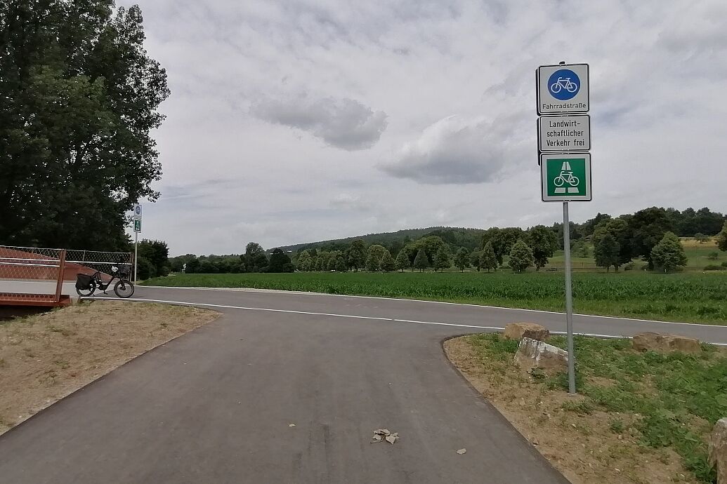 Einmündung in den RS14 bei Ebersbach