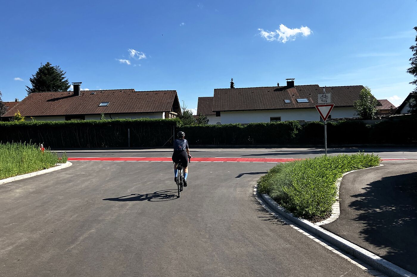 Einmündung mit Querung