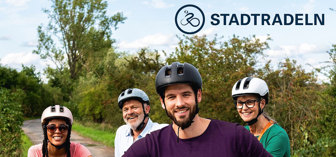 STADTRADELN Radfahrer in der Landschaft