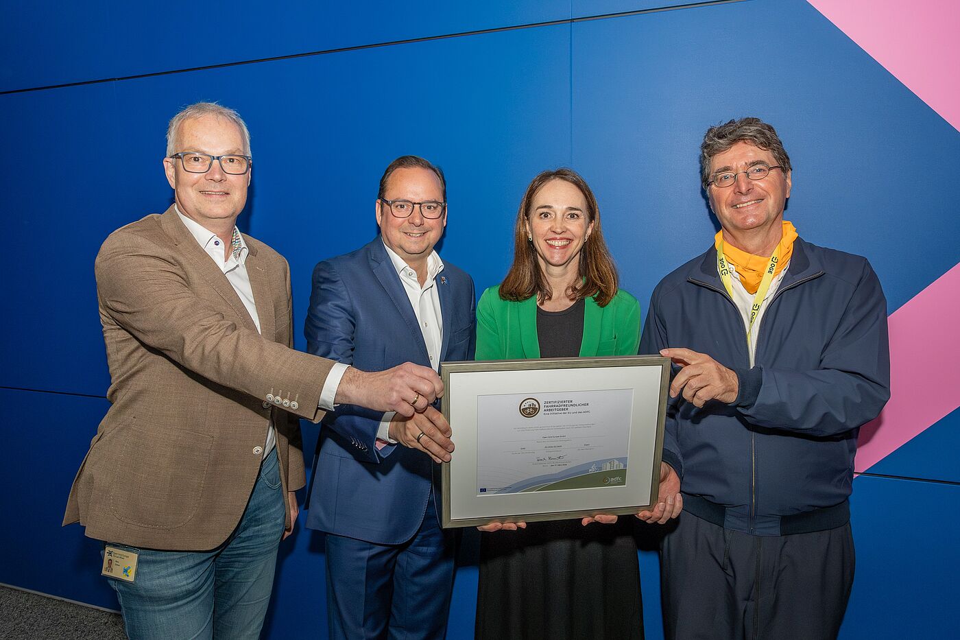 Am 19. Mai 2026 erhielt die Open Grid Europe GmbH vom ADFC die Auszeichnung "Fahrradfreundlicher Arbeitgeber" mit der höchsten Stufe in Gold.