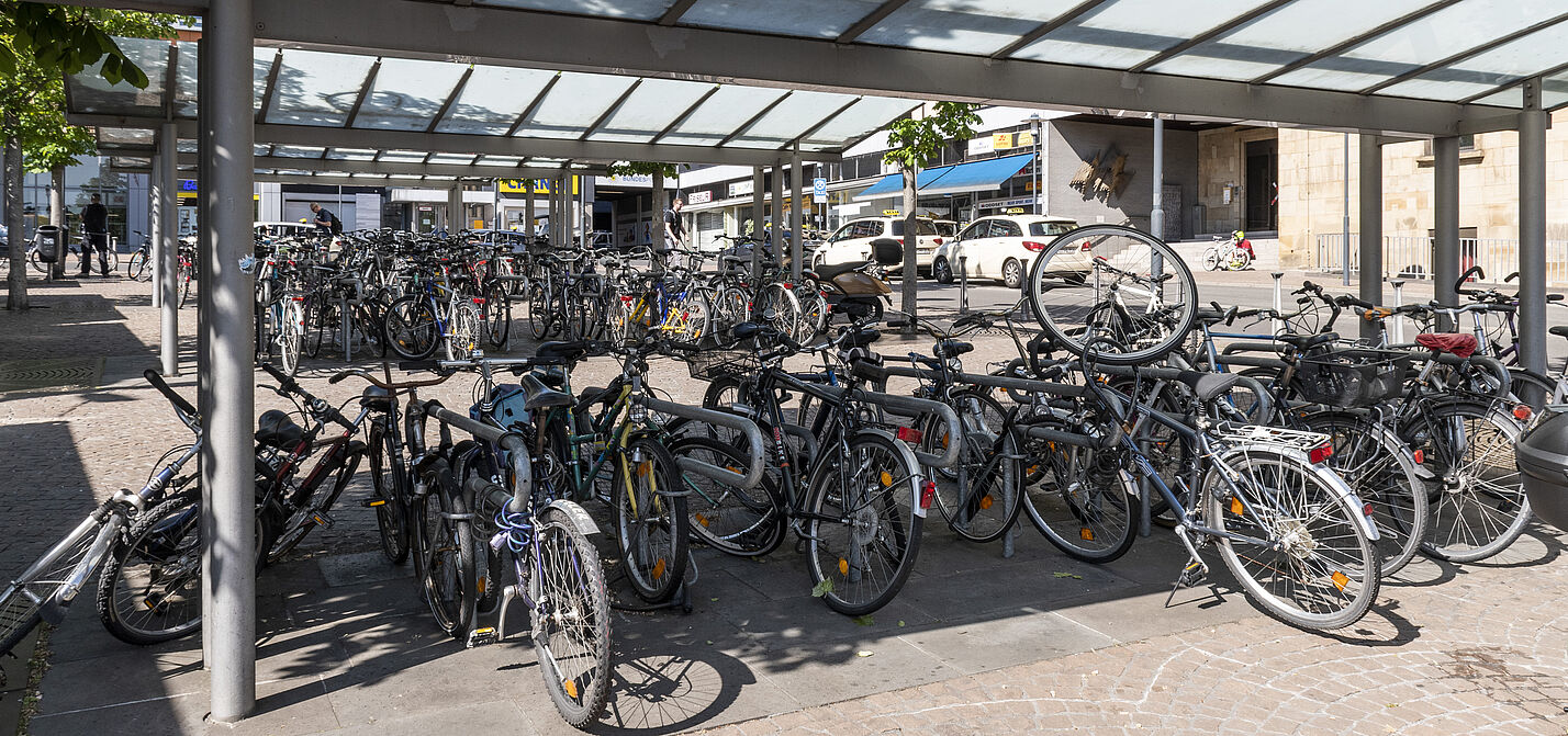 Fahrradabstellanlage am Bahnhof