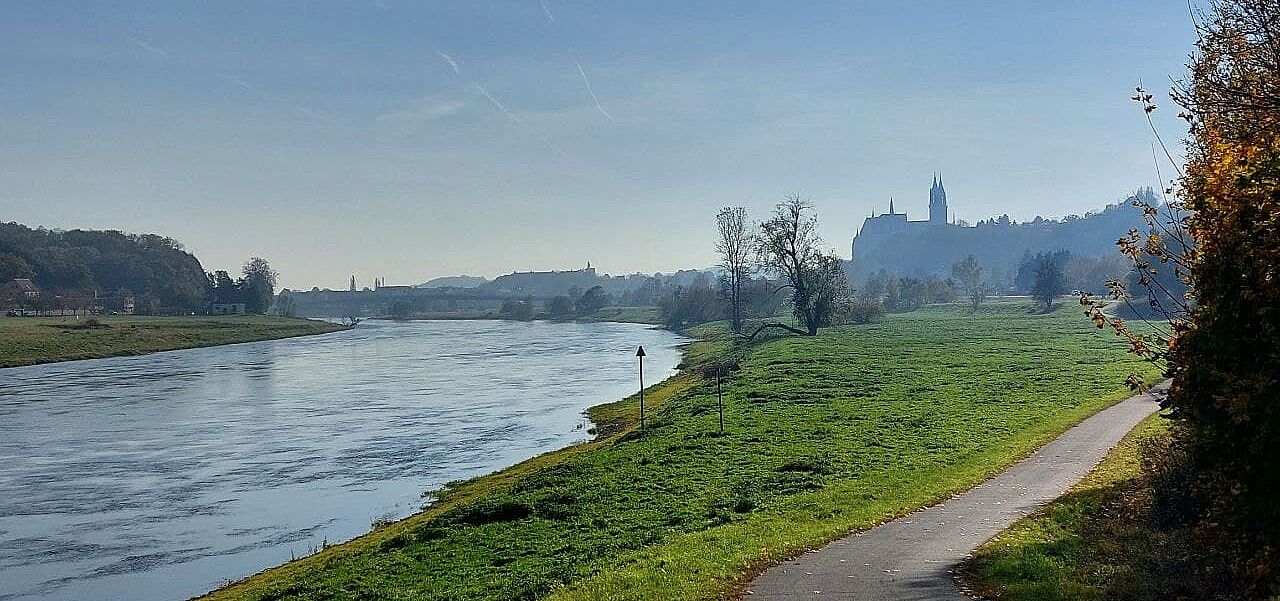 Elberadweg bei Meißen Elberadweg bei Meißen