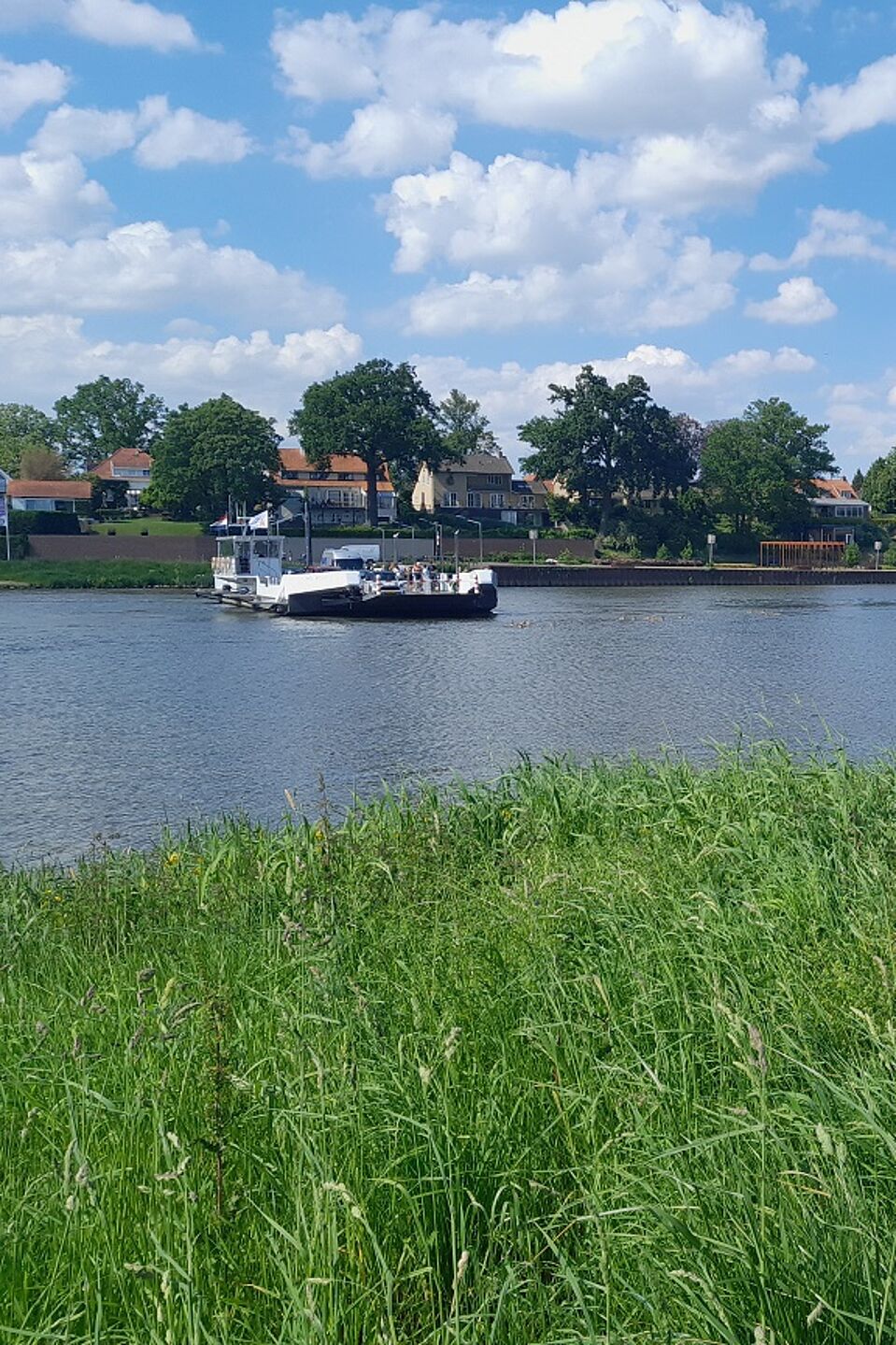 Fähre über die Maas Fähre über die Maas