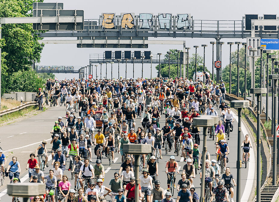 ADFC-Sternfahrt in Berlin 2024 ADFC-Sternfahrt in Berlin - Zehntausende unterwegs