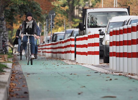 Geschützter Radfahrstreifen